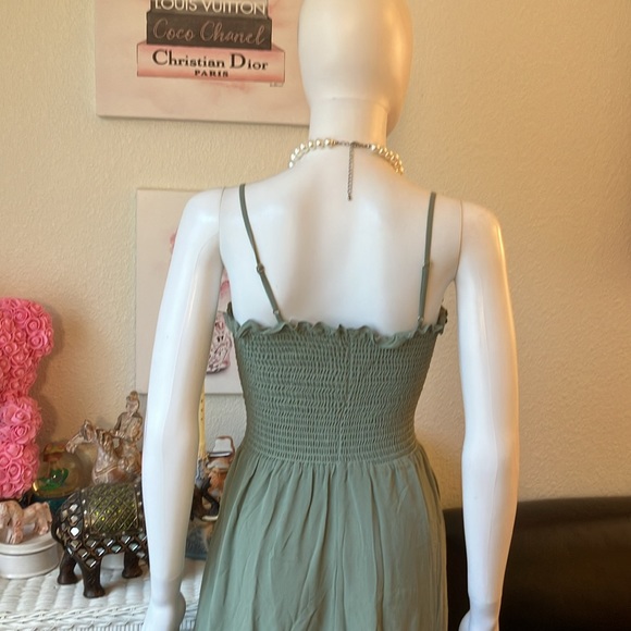 Reformation [ Firm on price ] Ceylon maxi dress in sage green Size Medium - Picture 6 of 11